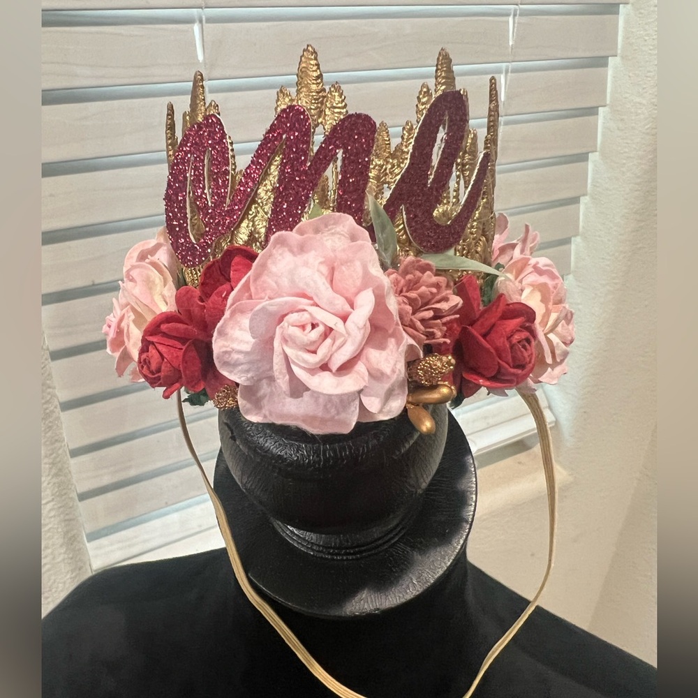 Gorgeous‎ love crush Baby first birthday crown